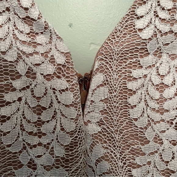 Lulu’s Dress All of My Heart White Lace Skater Dress Sz M NWT V Neck Sleeveless - Picture 6 of 14
